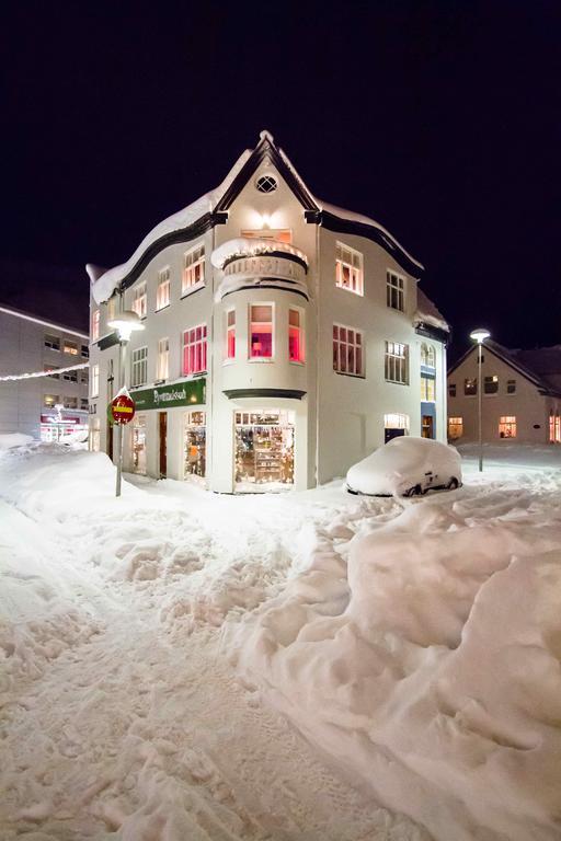 Litla Guesthouse Исафьордур Экстерьер фото